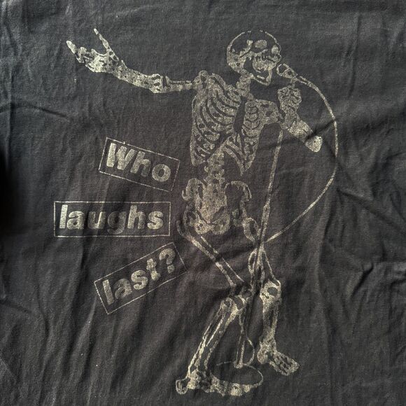 Who Laughs Last? Barbara Krueger Rage Against The Machine Uniqlo T-Shirt Medium - Picture 2 of 8